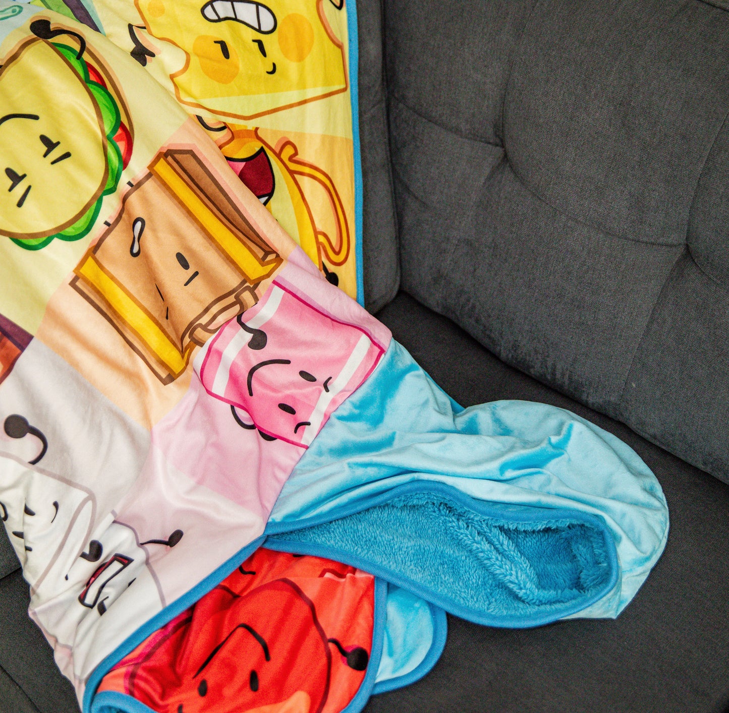 "ALL CONTESTANTS" Hooded Blanket